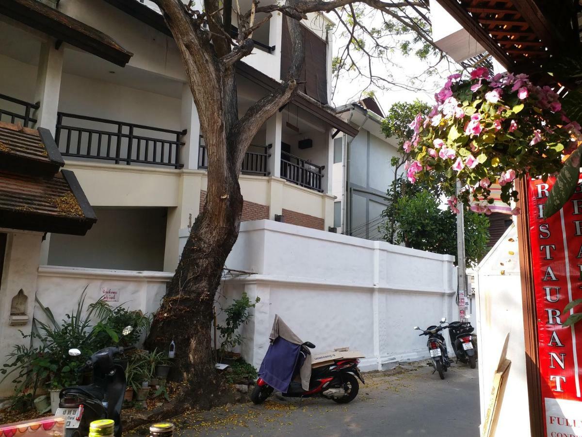 צ'יאנג מאי La Maison Verte Hostel מראה חיצוני תמונה